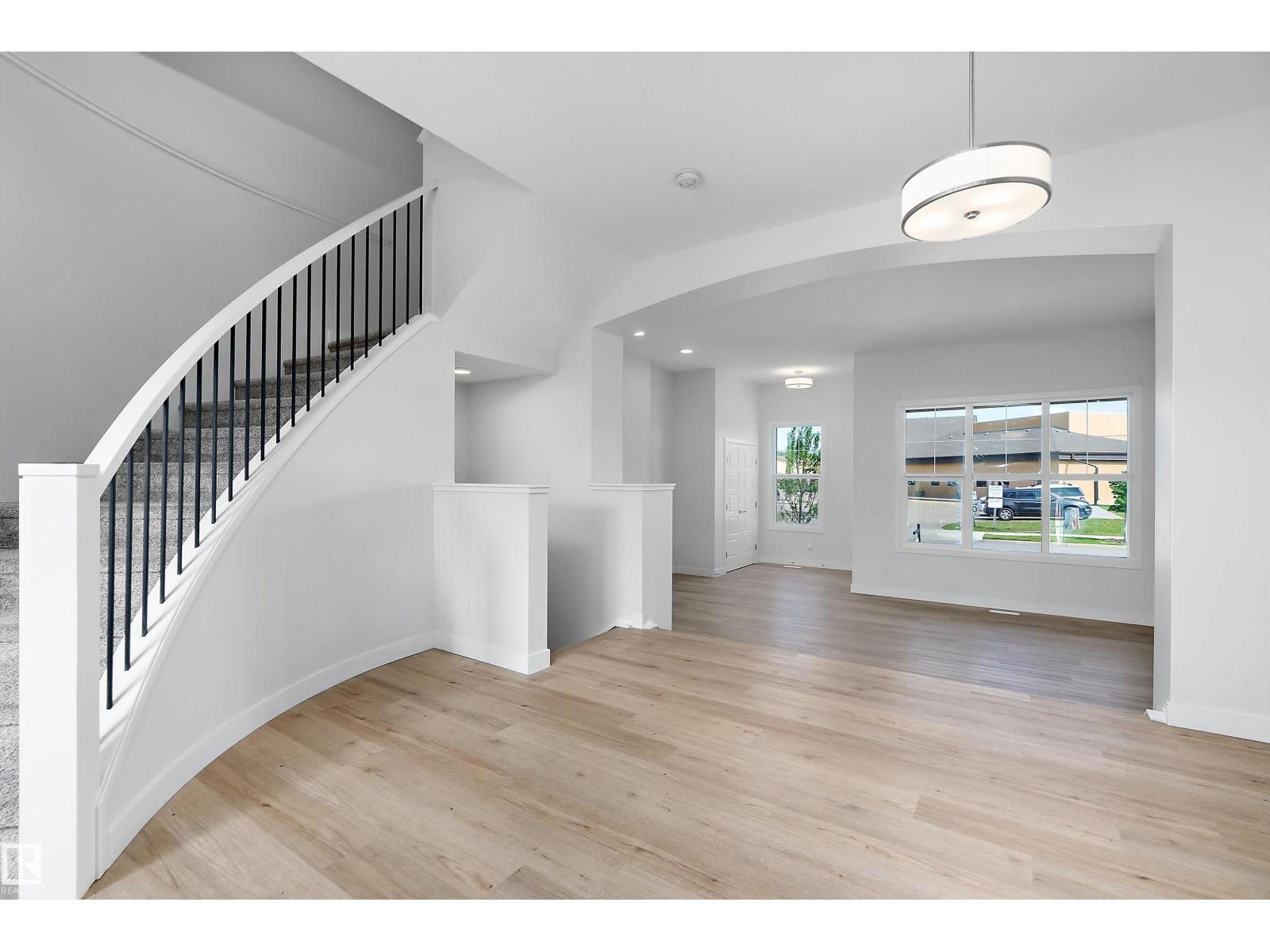 5275 EDGEMONT BV NW - 26