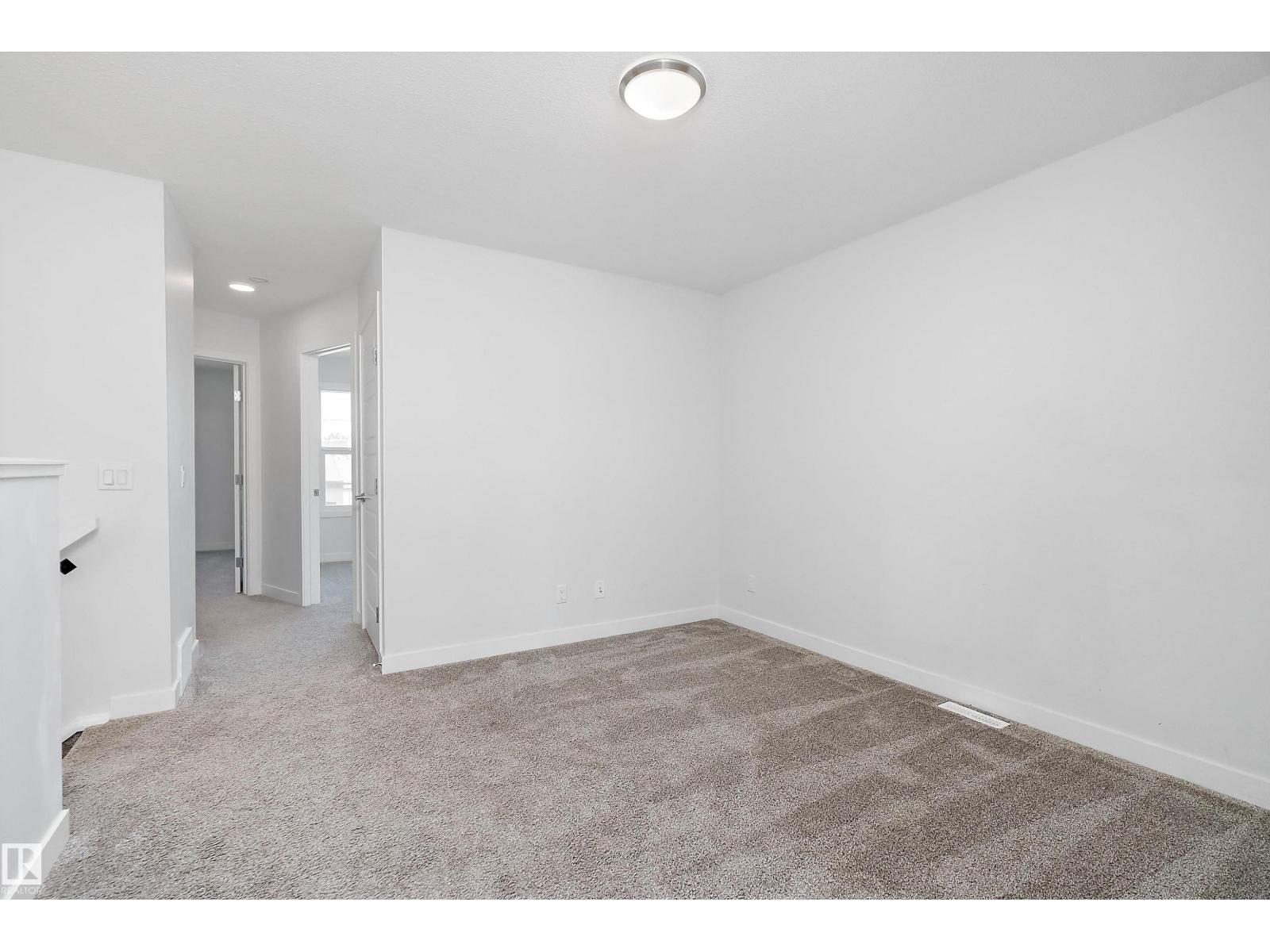 5275 EDGEMONT BV NW - 40