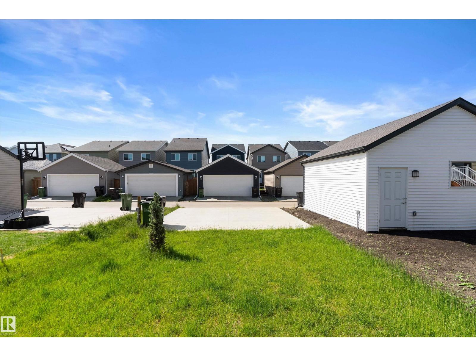 5275 EDGEMONT BV NW - 60