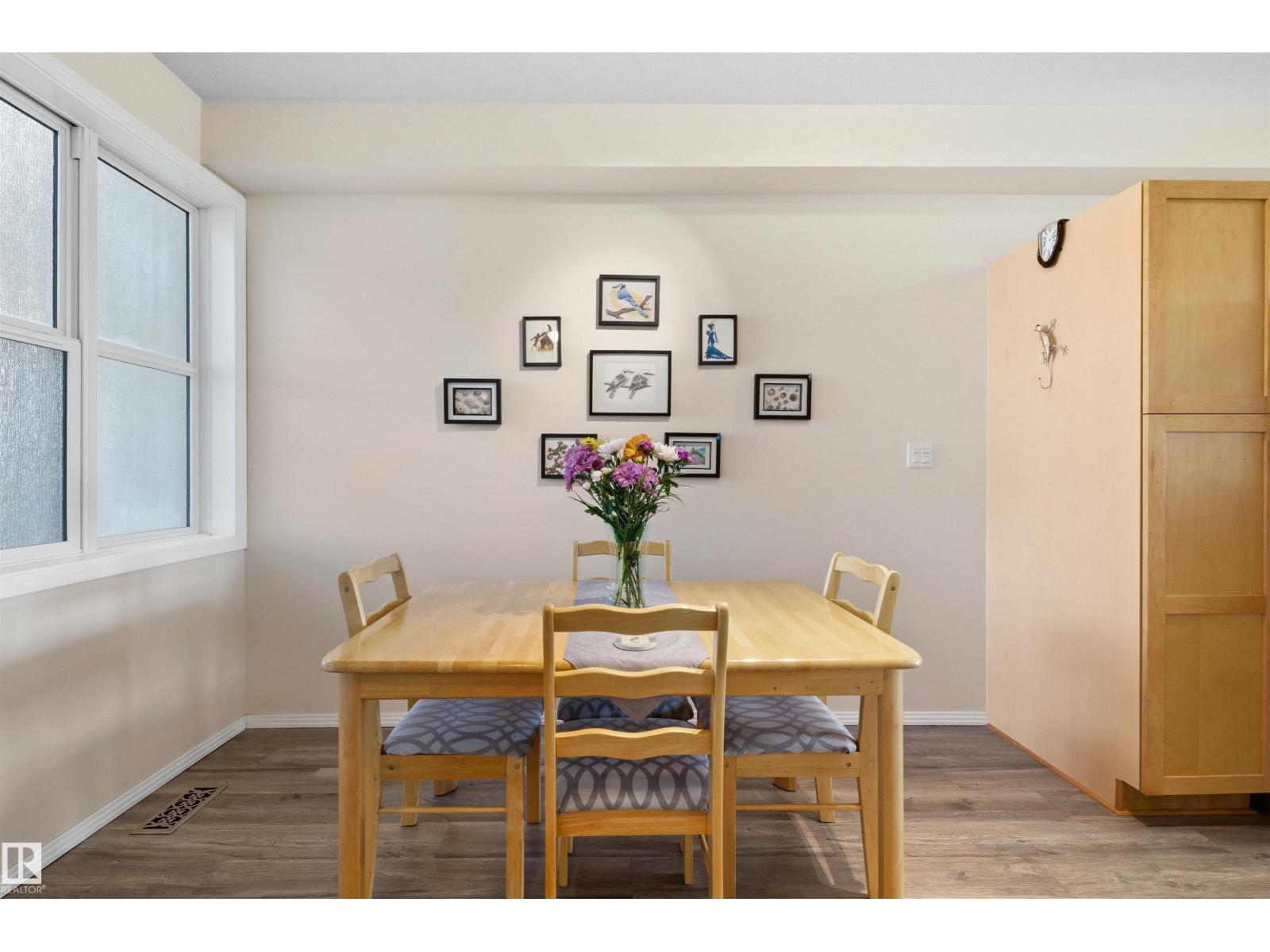 #215 9507 101 AV NW - 12