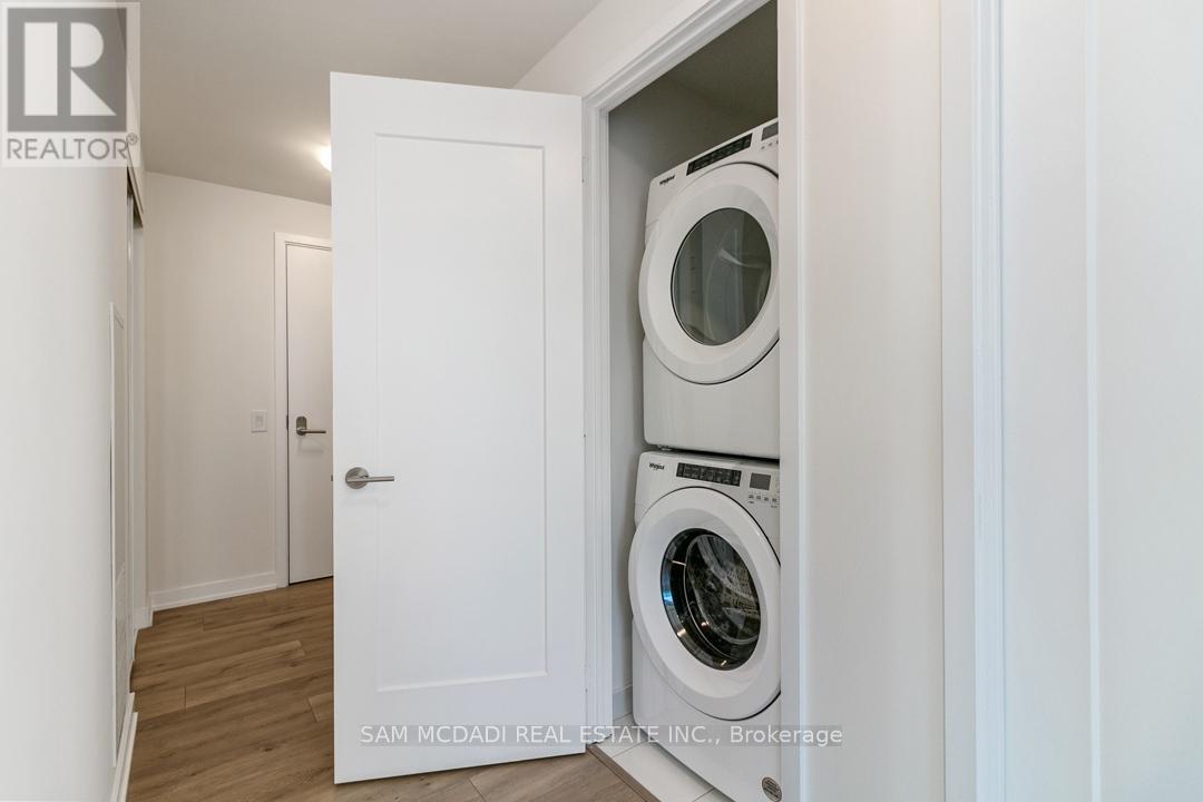 #2809 28 FREELAND STREET - 26