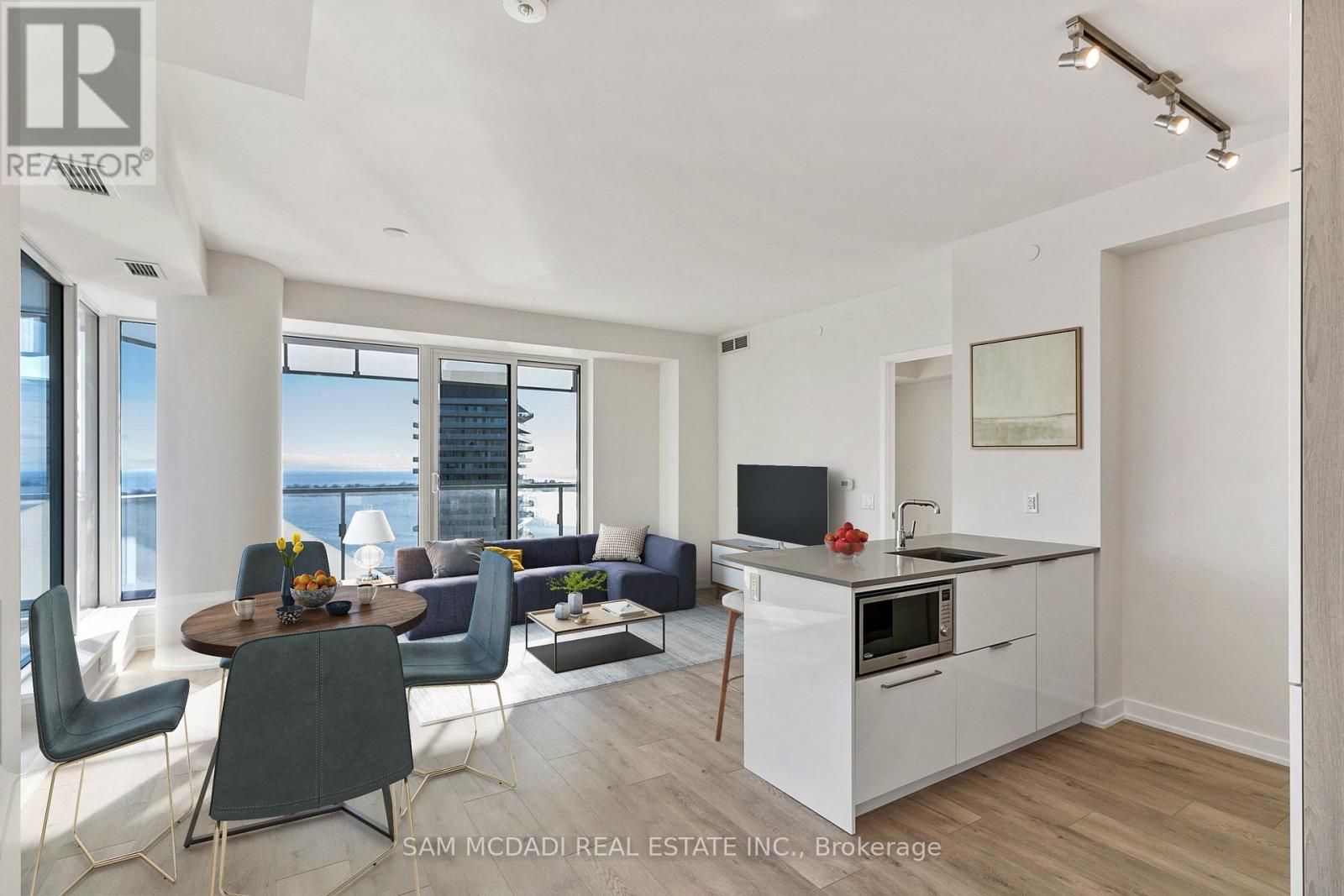 #2809 28 FREELAND STREET - 32