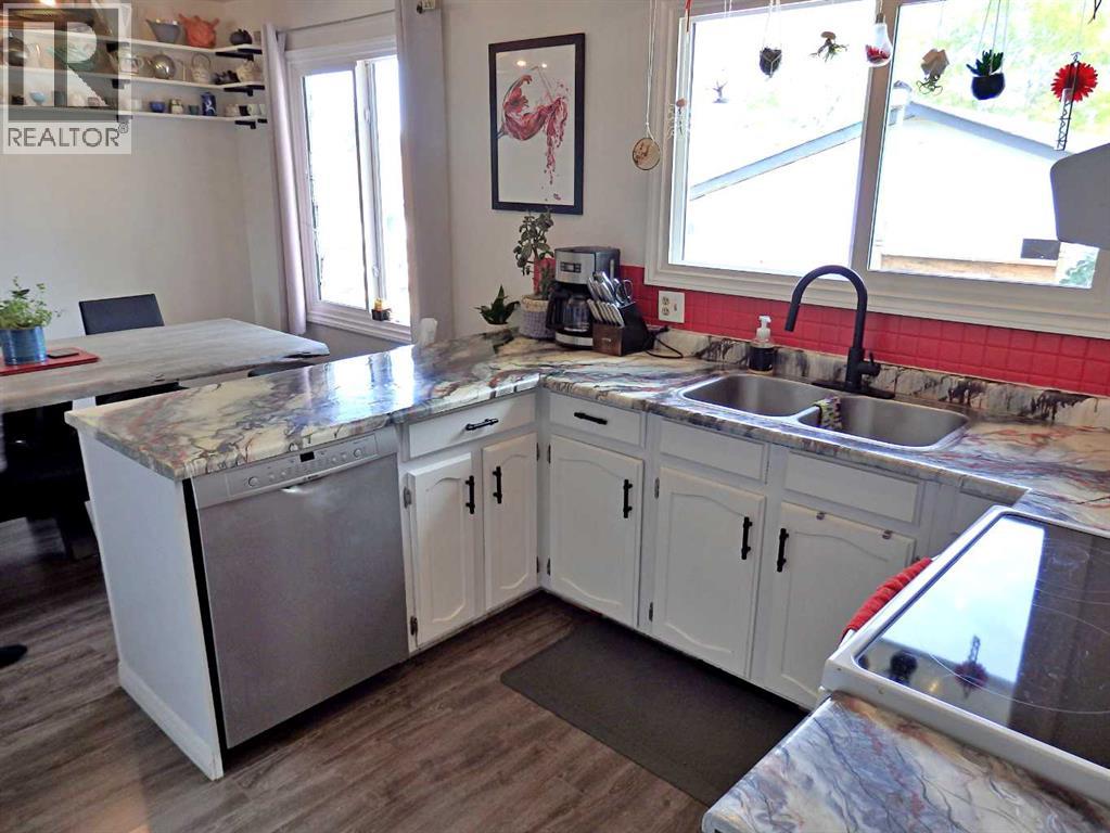 5204 57A Street — photo 19
