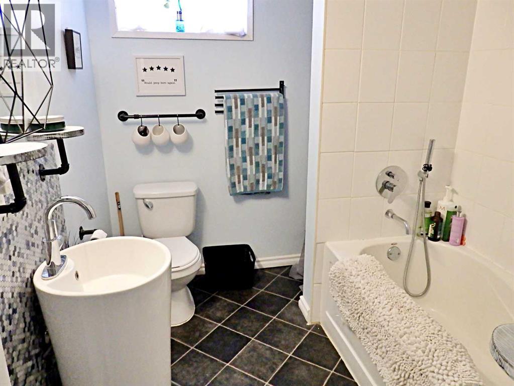 5204 57A Street — photo 33