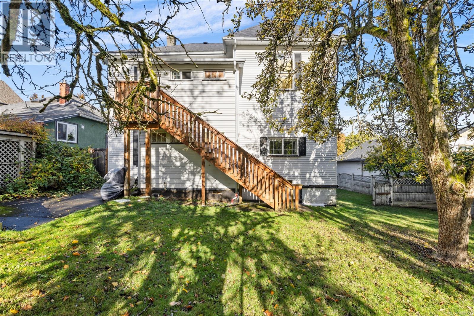 639 Kennedy St - 17