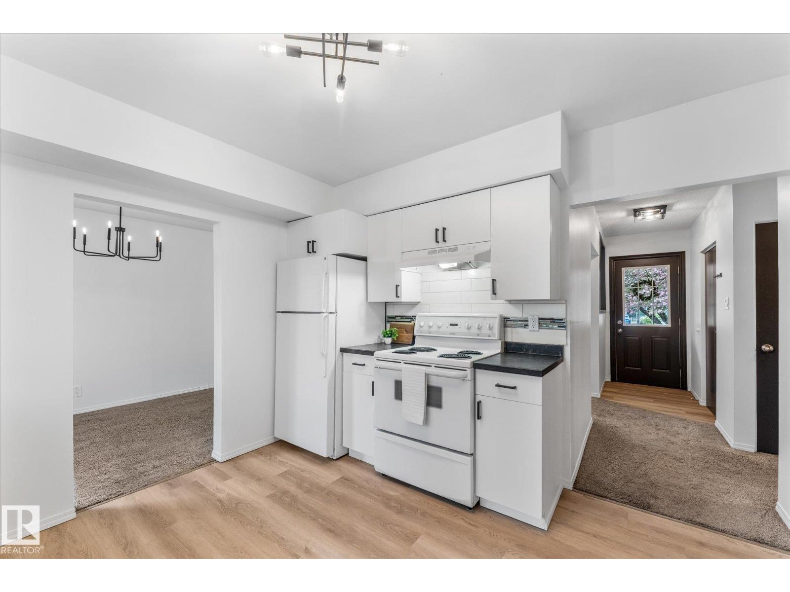 8911 149 ST NW - 13