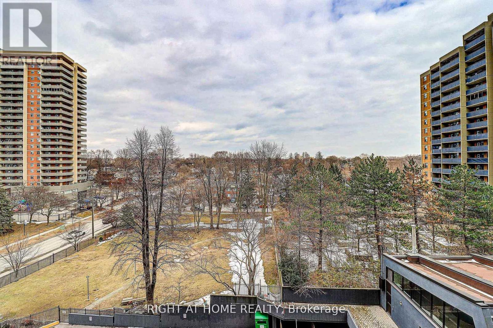 #605 757 VICTORIA PARK AVENUE - 11