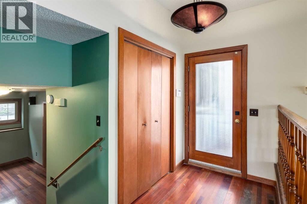 80 Macewan Glen Road NW - Image 2