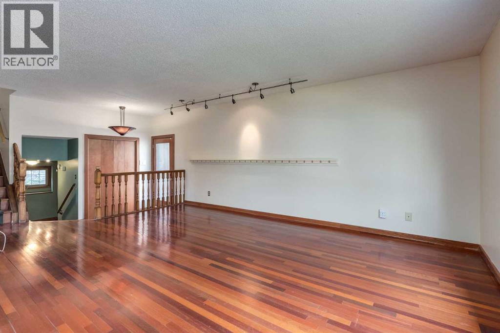 80 Macewan Glen Road NW - 5