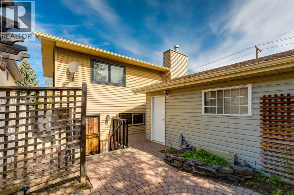 80 Macewan Glen Road NW - 30
