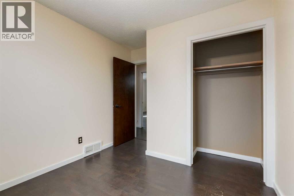 80 Macewan Glen Road NW - 18