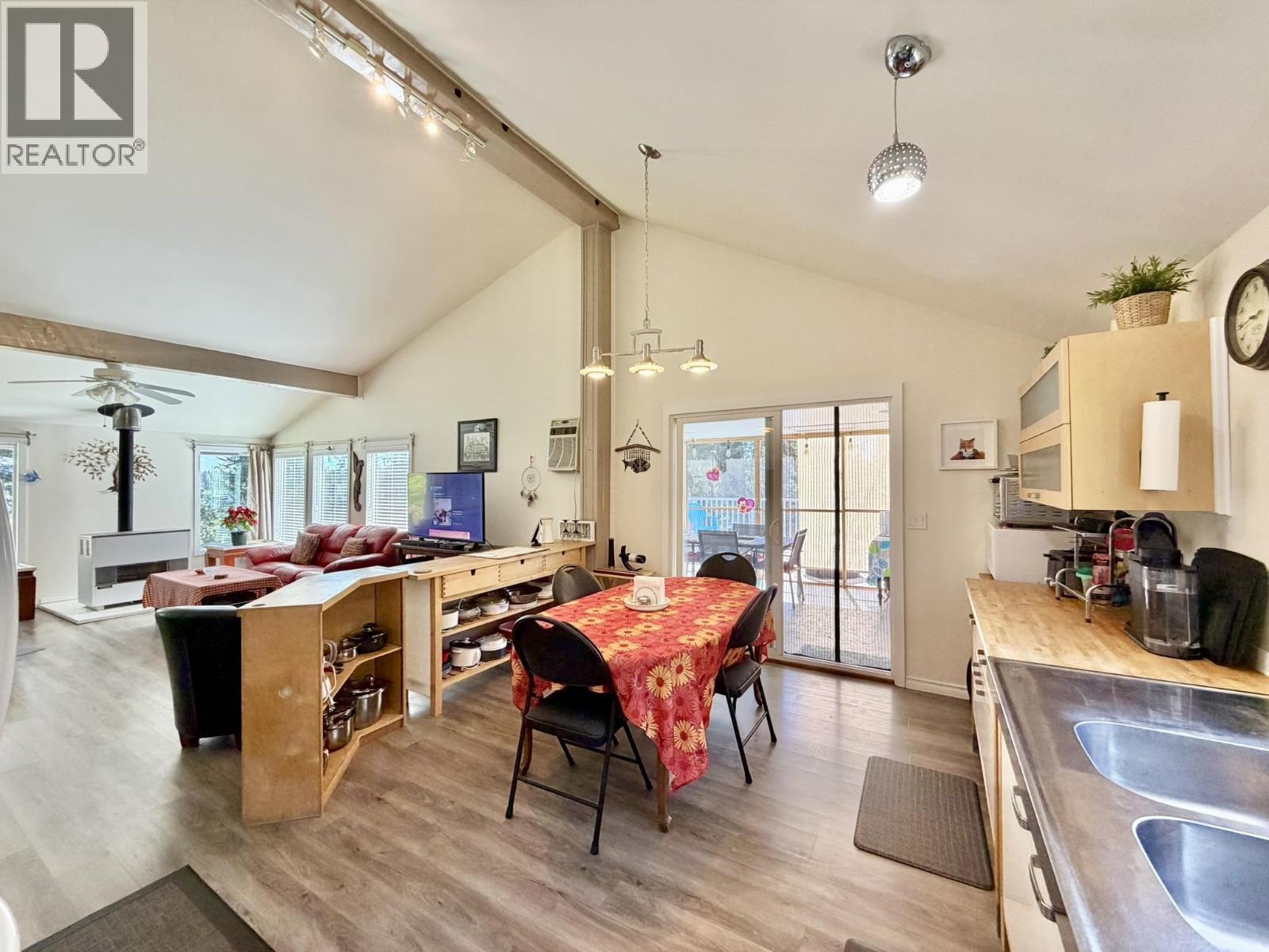 7621 PETTYJOHN ROAD - 18