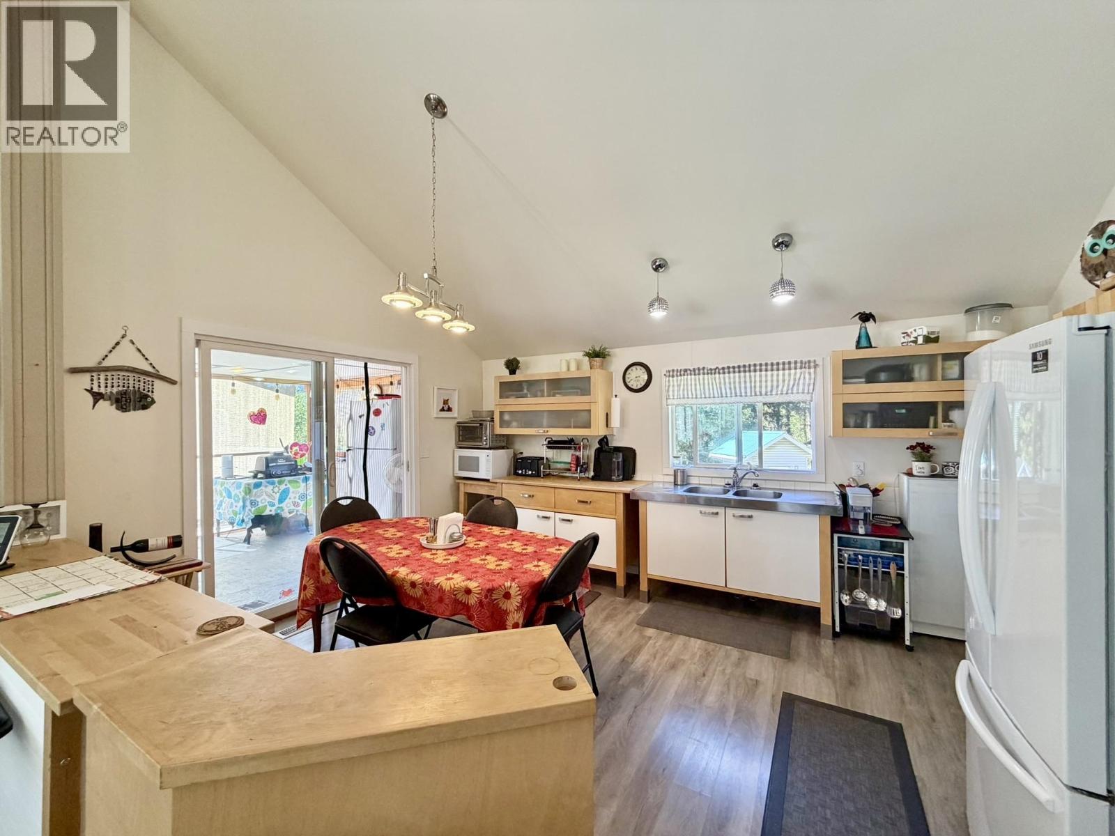 7621 PETTYJOHN ROAD - 21