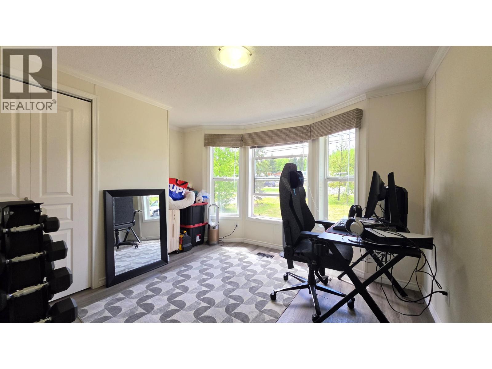 326 N BLACKBURN ROAD - 5