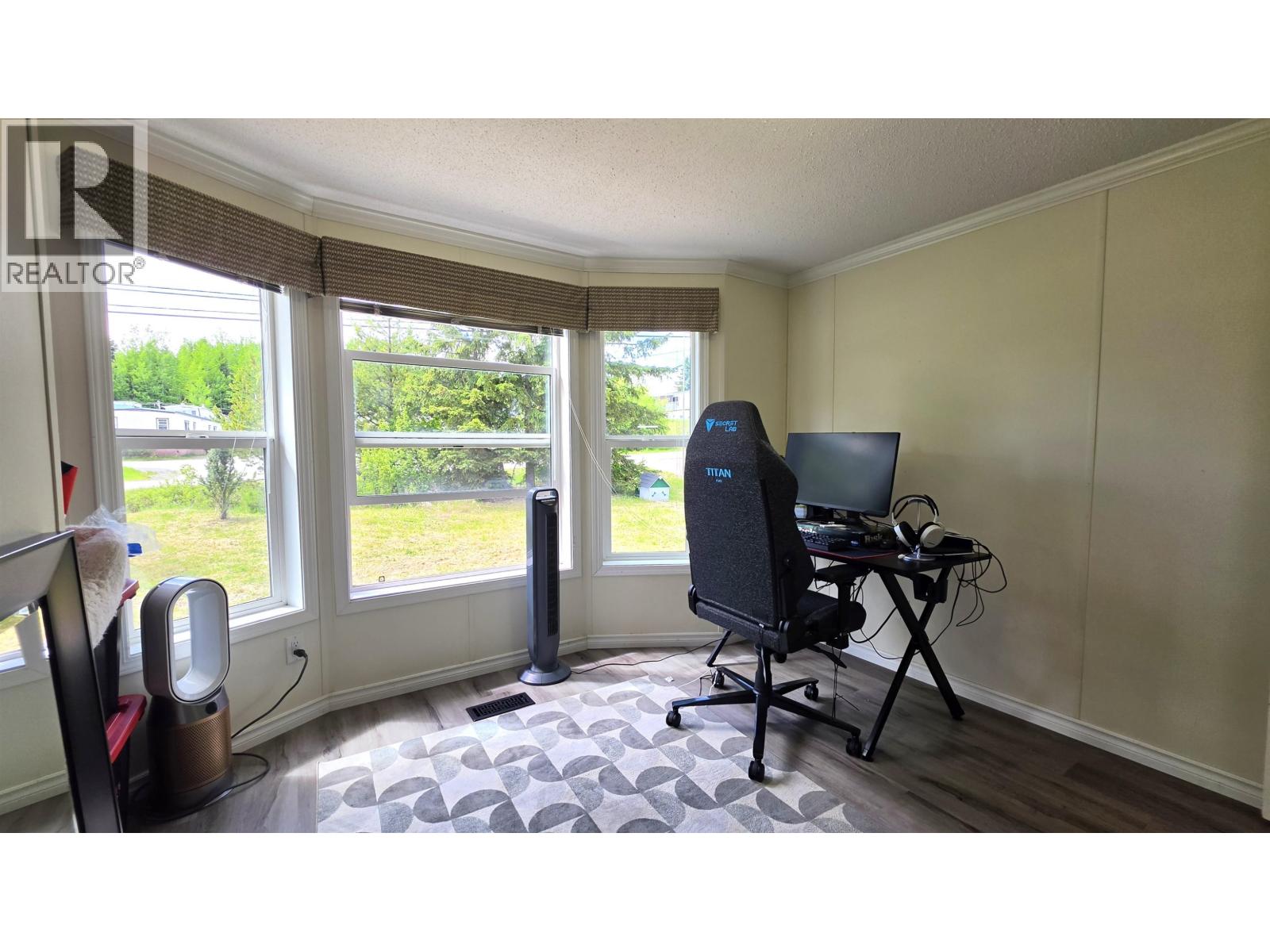 326 N BLACKBURN ROAD - 6