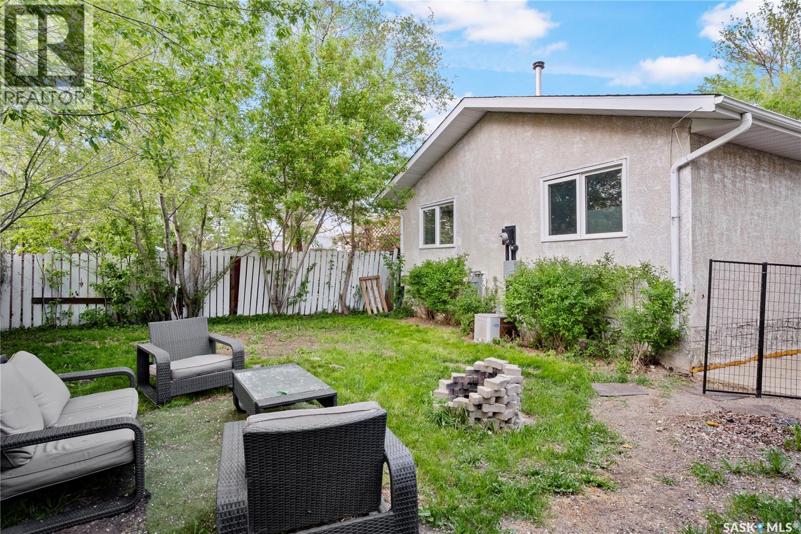 18 Hyland CRESCENT - 30