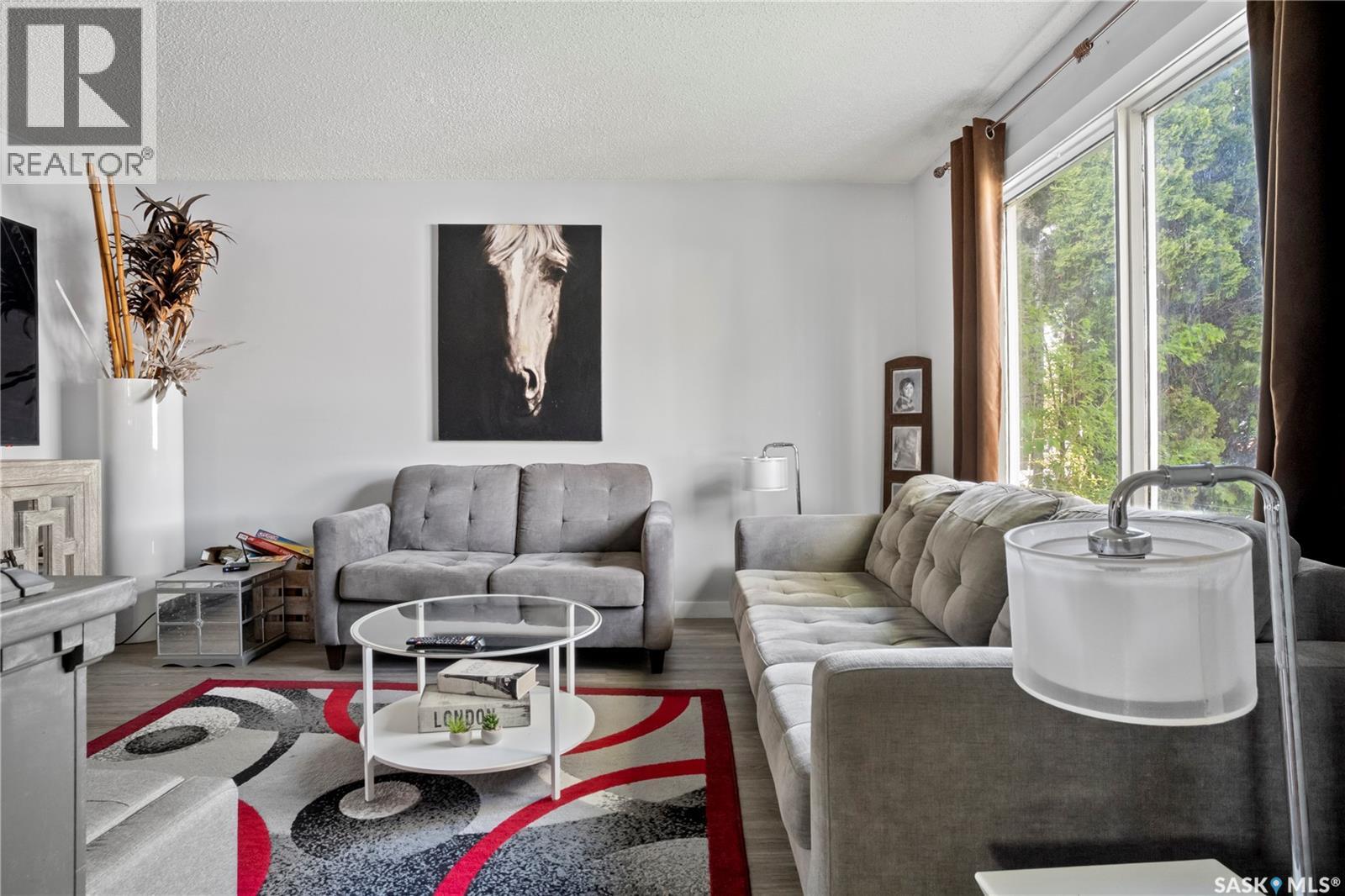 18 Hyland CRESCENT - 5