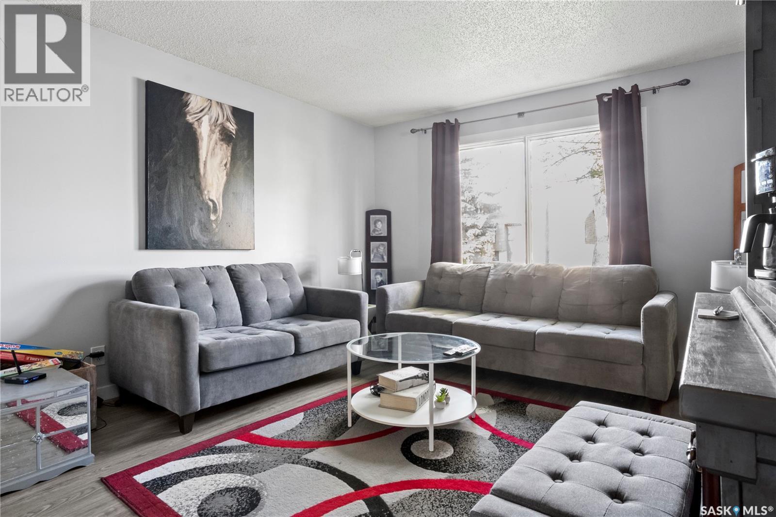 18 Hyland CRESCENT - 7