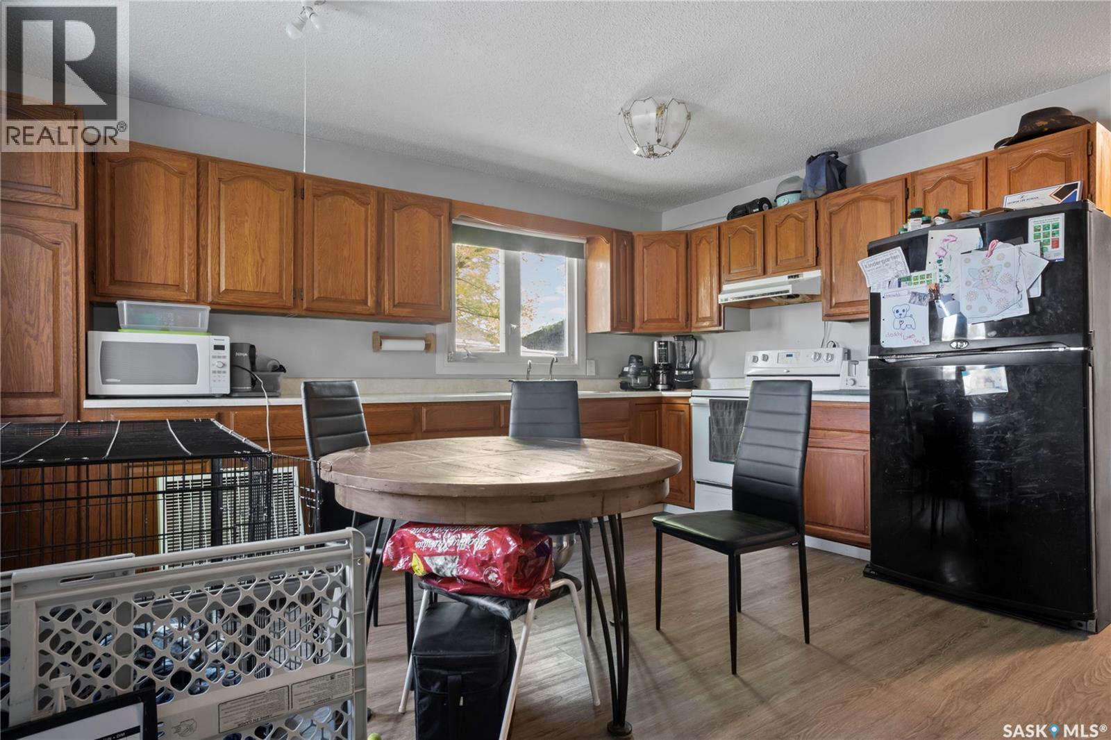 18 Hyland CRESCENT - 9