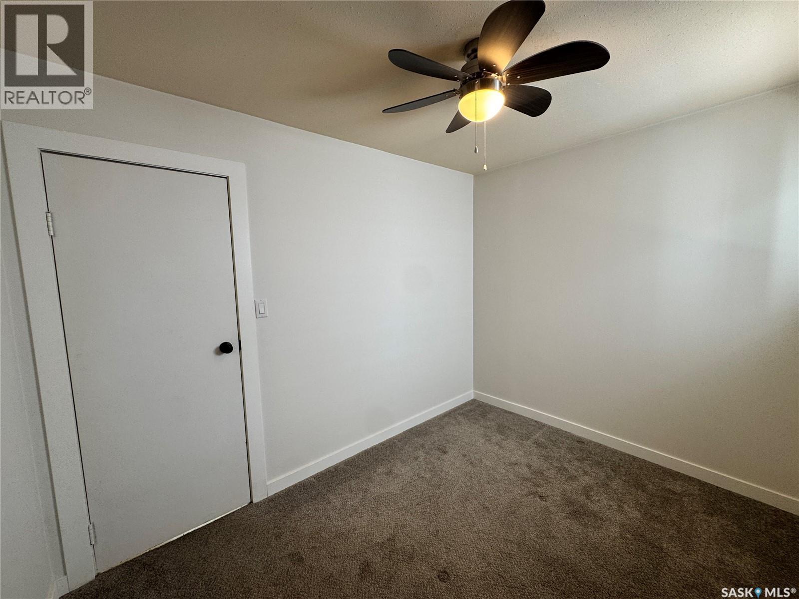 127 2nd AVENUE W - 14