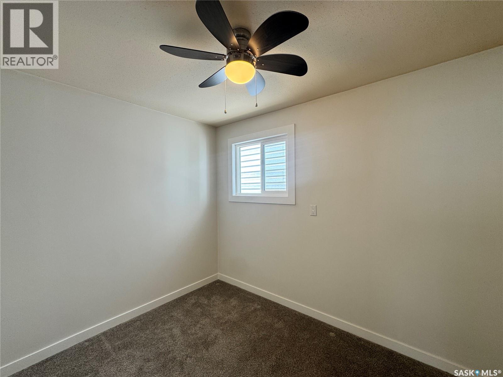 127 2nd AVENUE W - 16