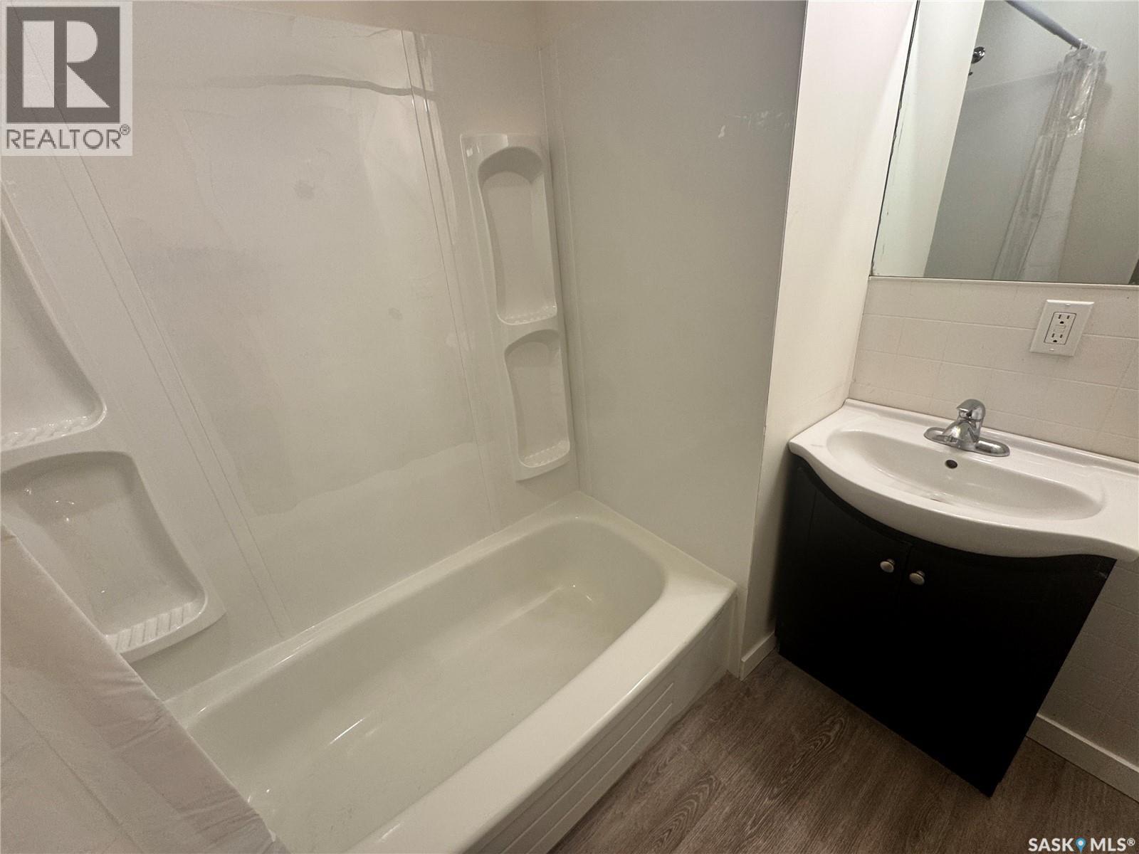 127 2nd AVENUE W - 19