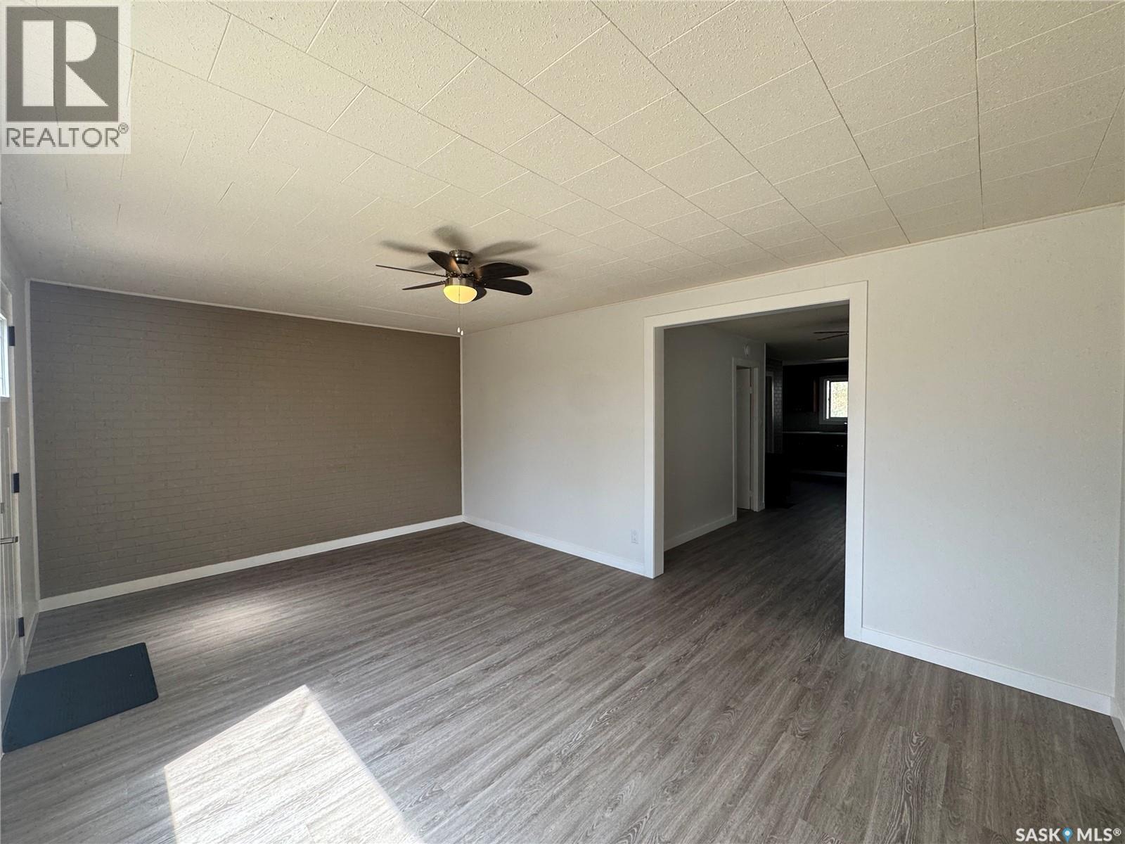 127 2nd AVENUE W - 5