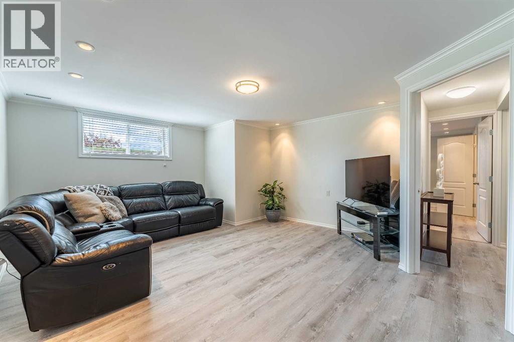 248 Templevale Road NE - 26