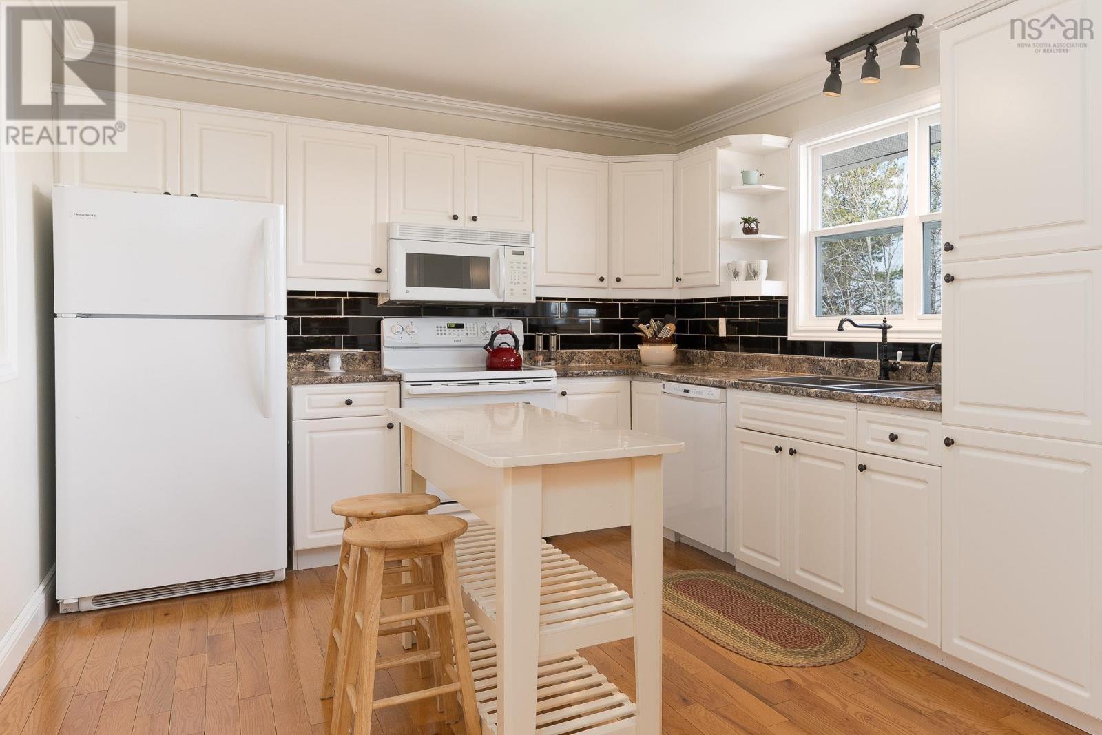 467 Old Sackville Road - 23