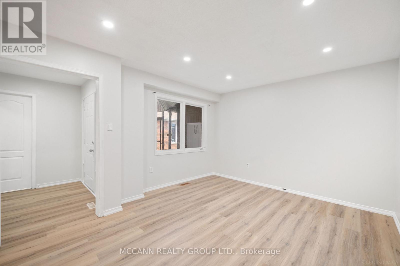 89 CREDITSTONE ROAD - 11