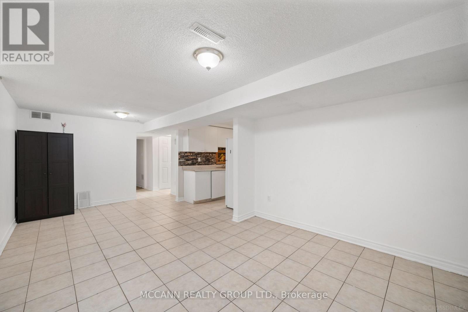 89 CREDITSTONE ROAD - 35