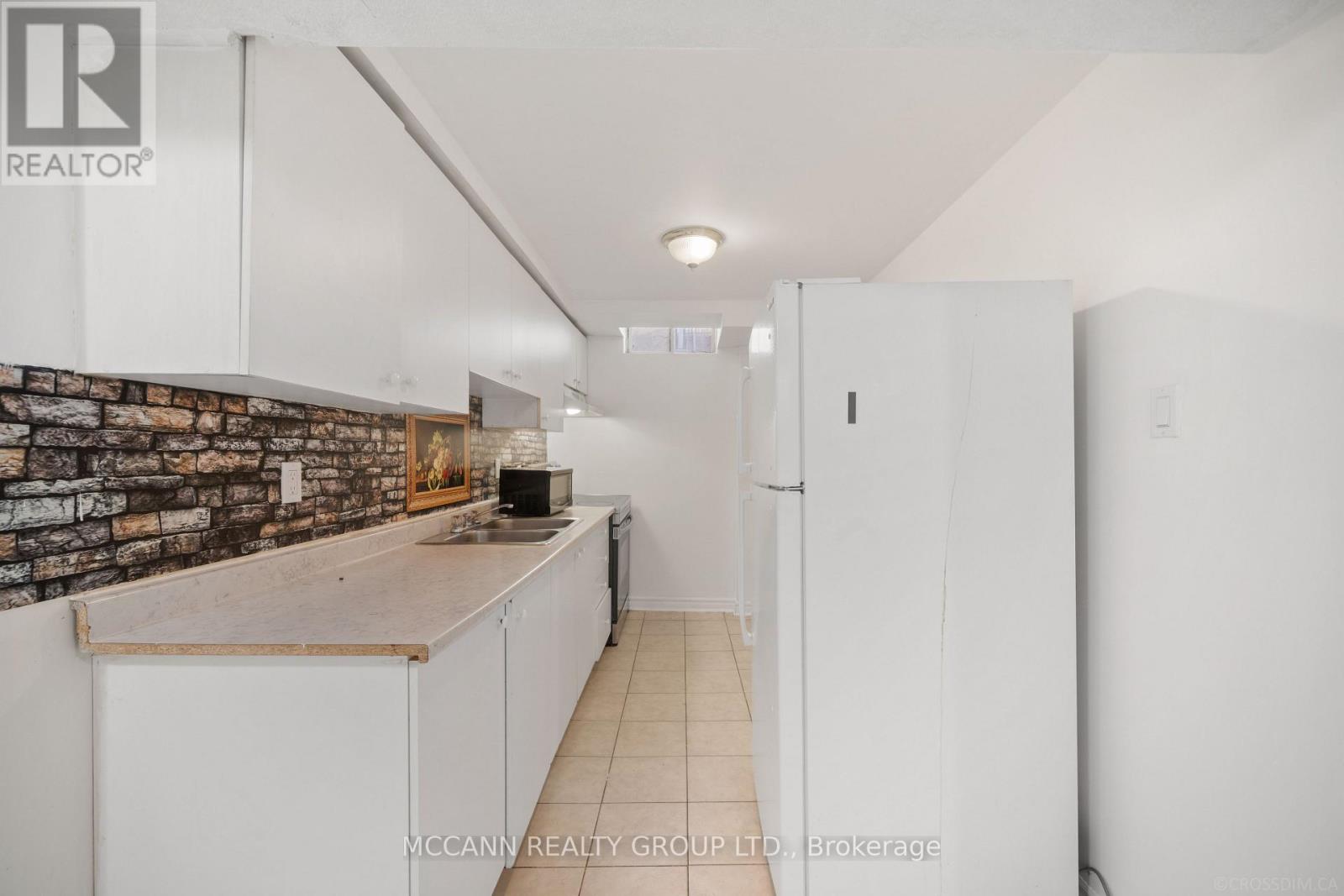 89 CREDITSTONE ROAD - 36