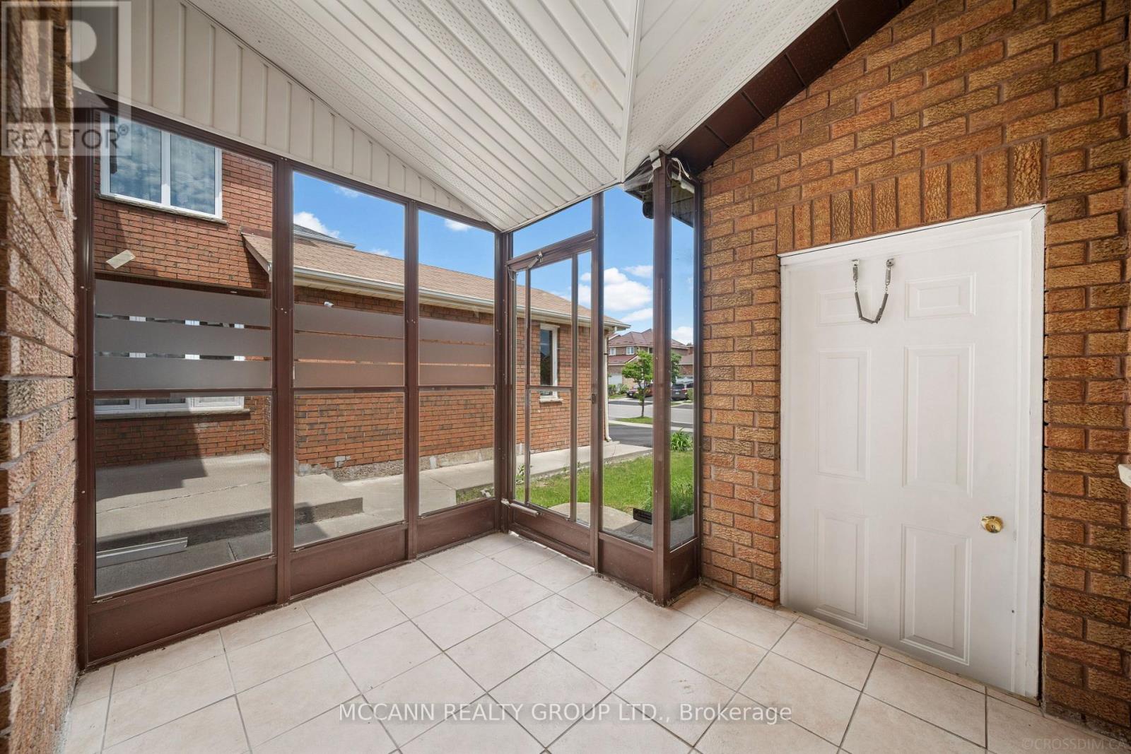 89 CREDITSTONE ROAD - 7