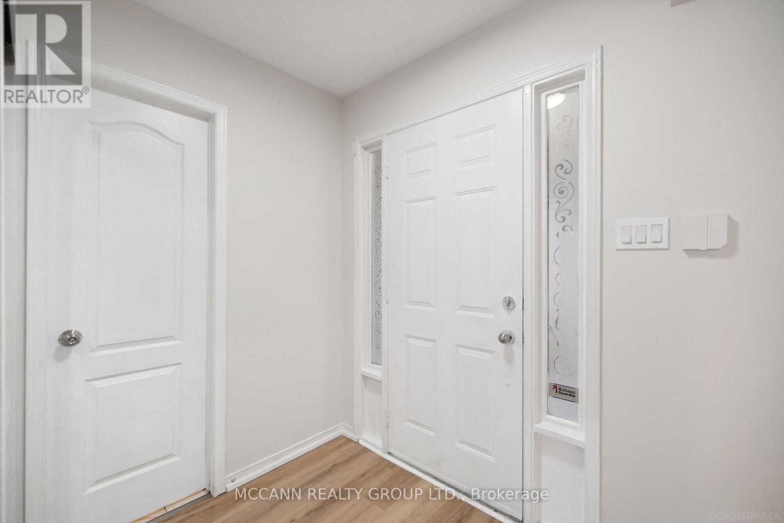 89 CREDITSTONE ROAD - 8