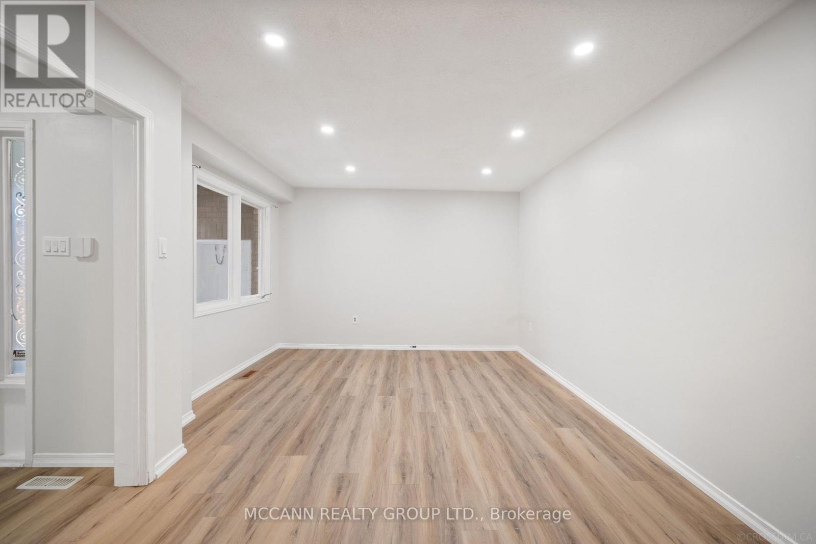 89 CREDITSTONE ROAD - 9