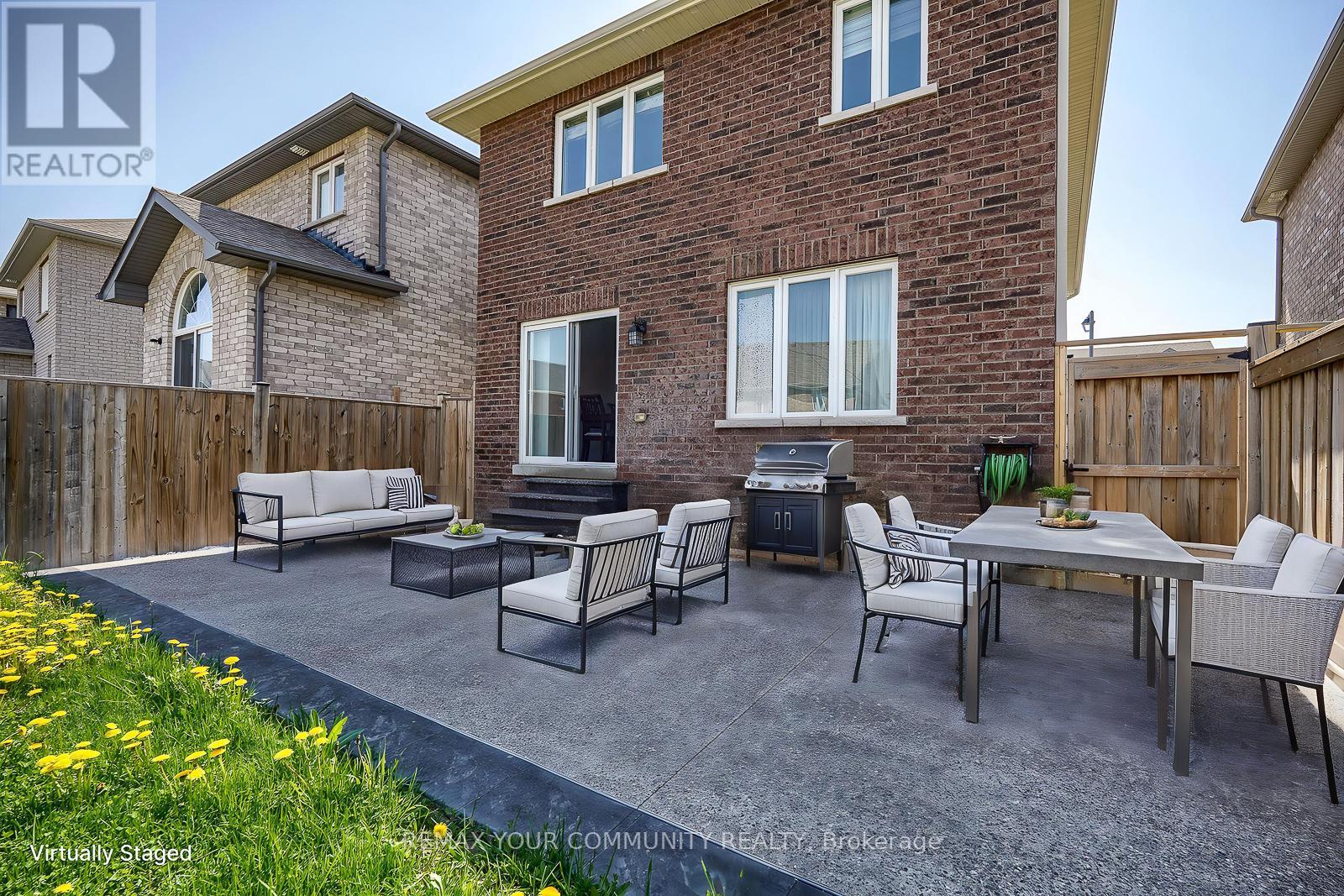 66 HERITAGE STREET - 26