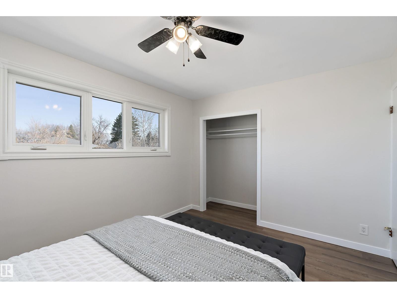9747 66 AV NW - 15