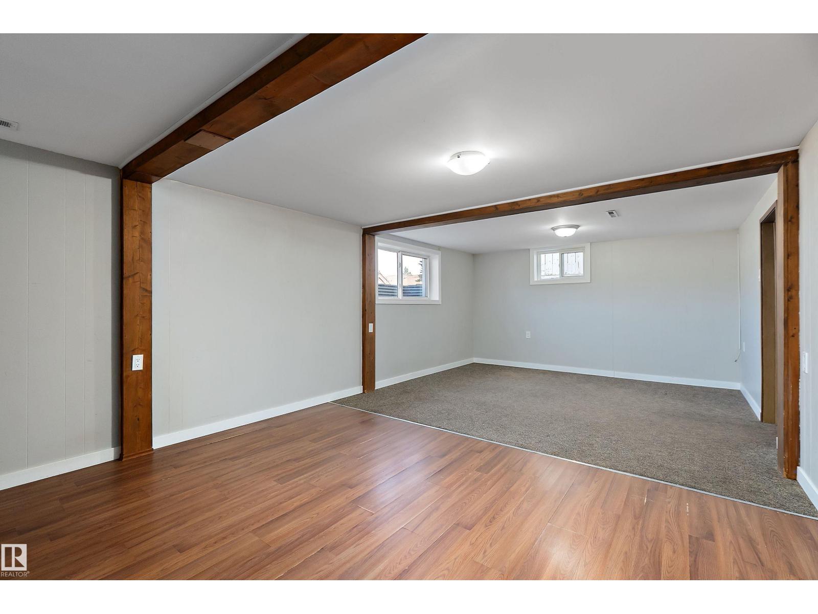 9747 66 AV NW - 22