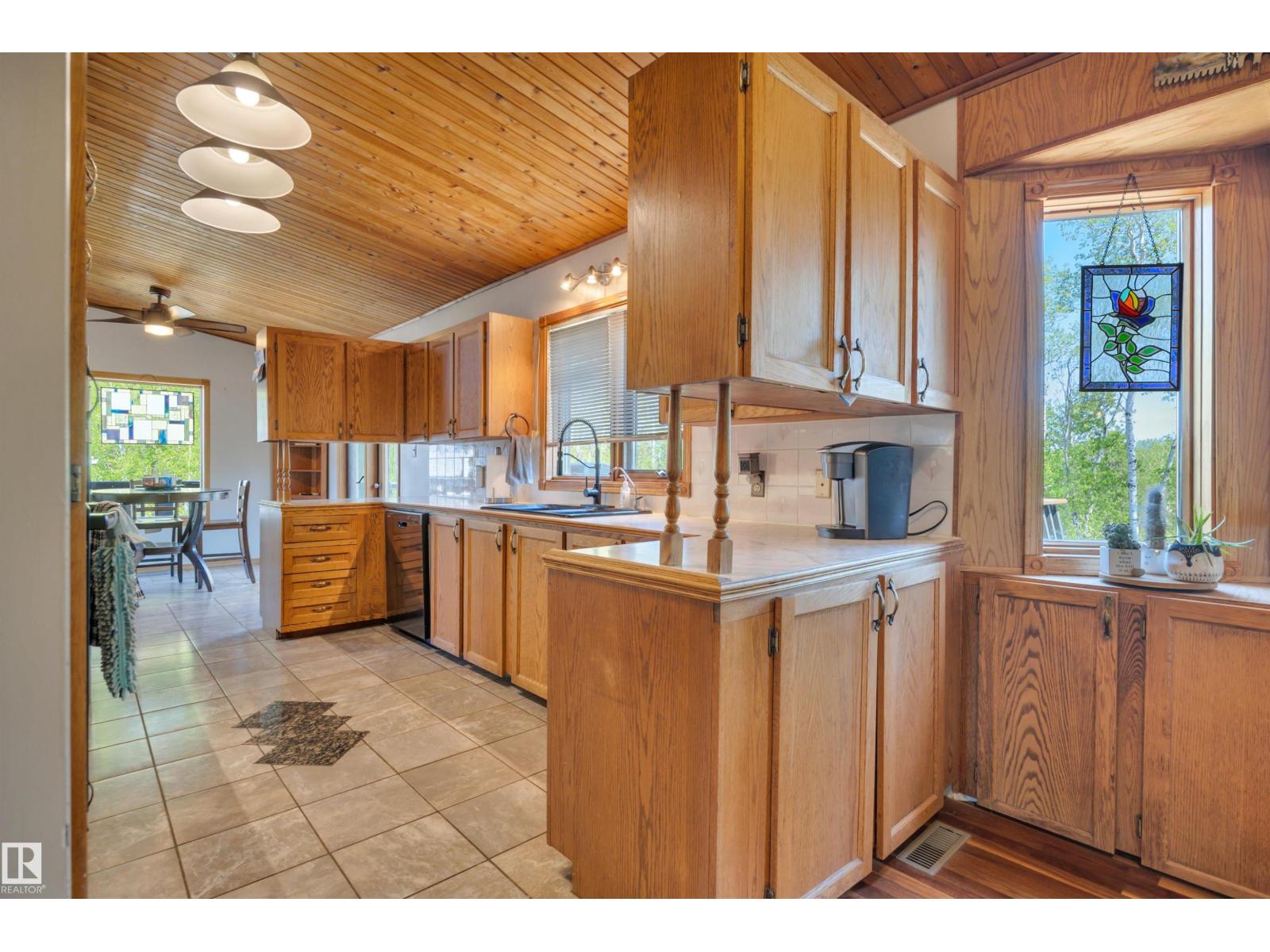 #86 53303 RGE ROAD 20 - 12