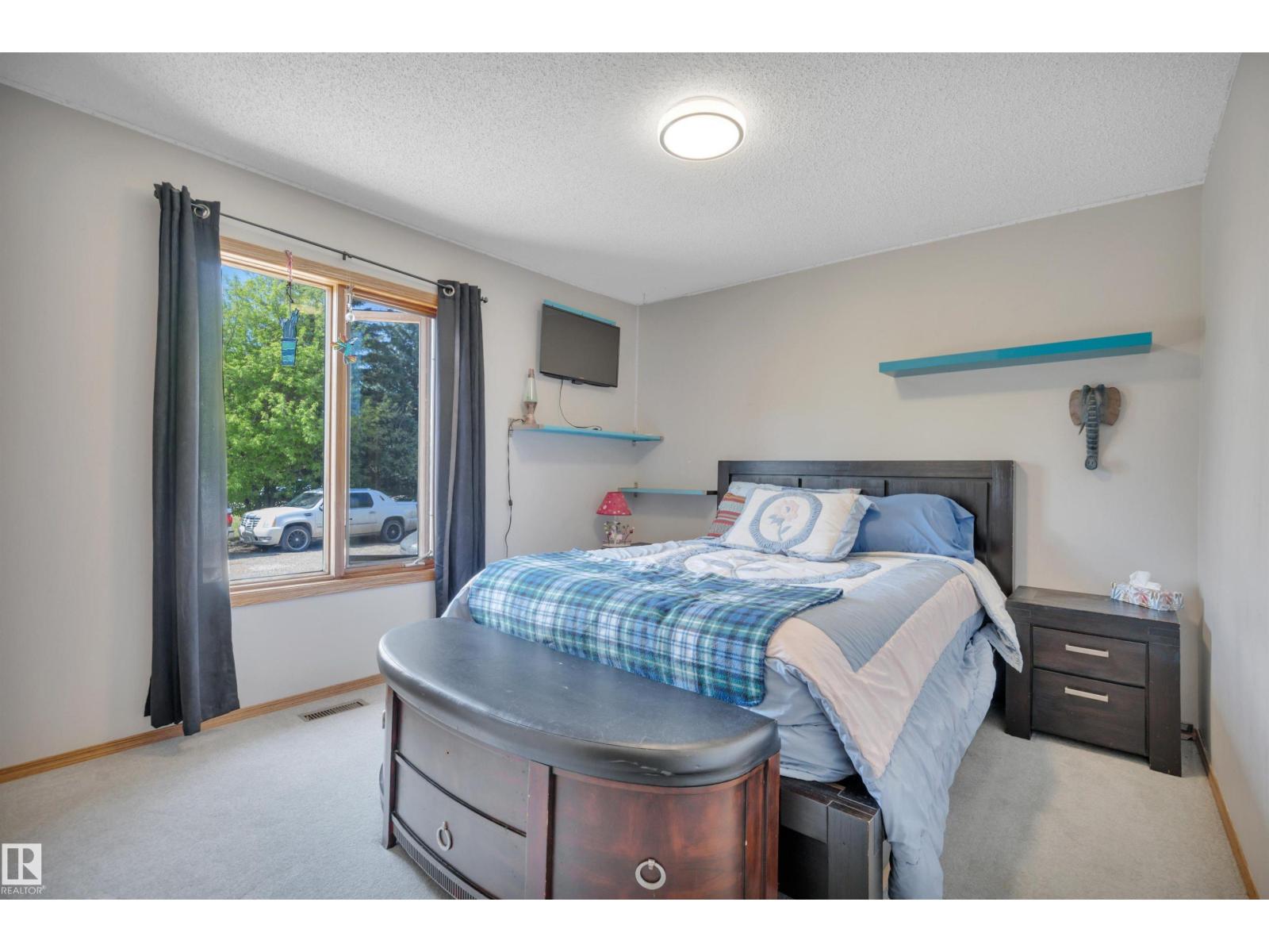 #86 53303 RGE ROAD 20 - 30