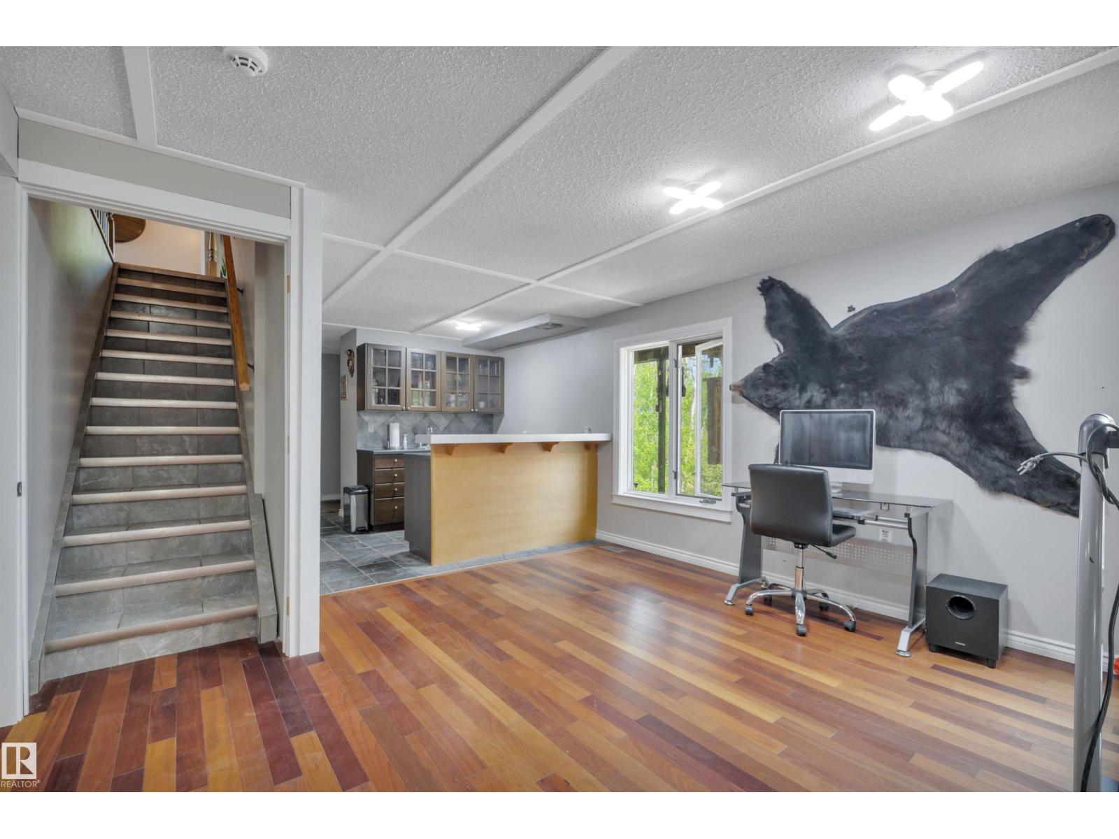 #86 53303 RGE ROAD 20 - 48