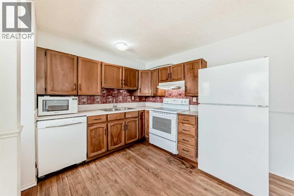 6840 4 Avenue NE - 10