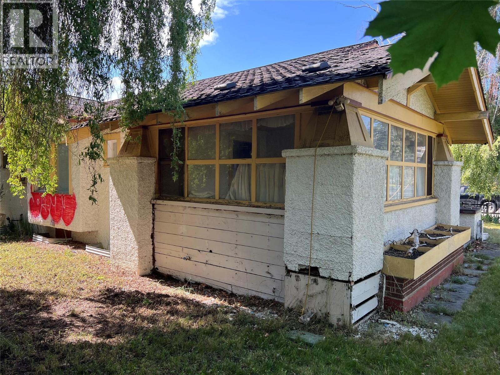 601 Winnipeg Street - 6
