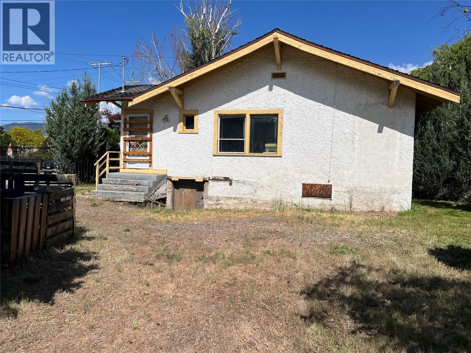 601 Winnipeg Street - 8