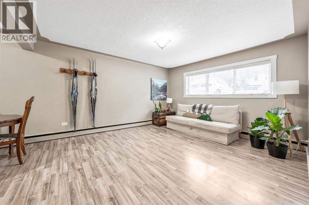 #4 310 22 Avenue SW - 9