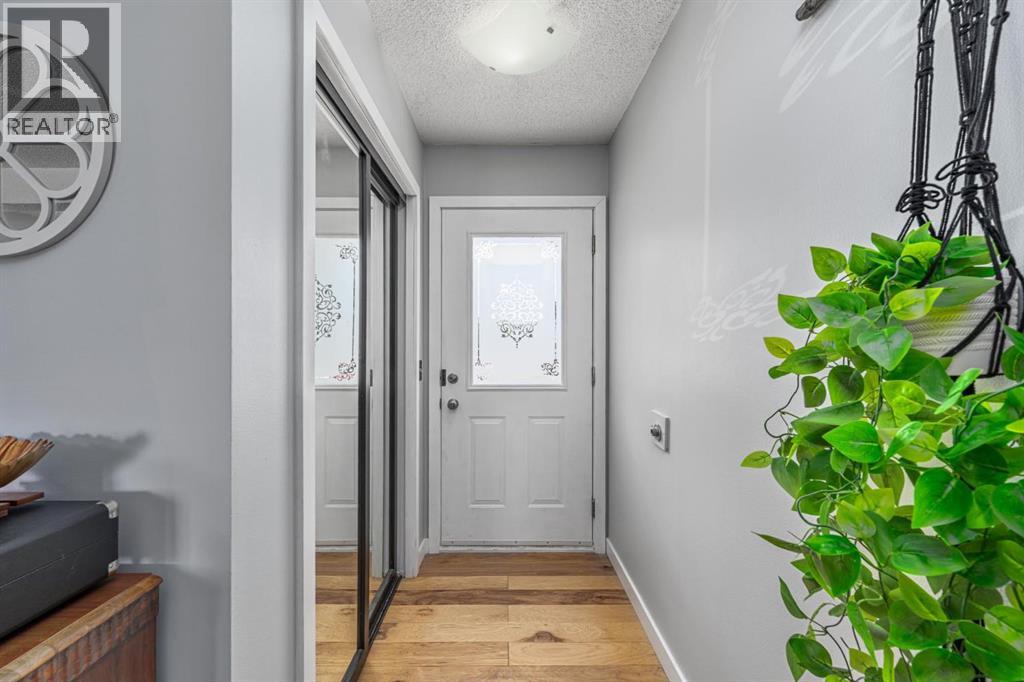 105 Bedford Manor NE - Image 3