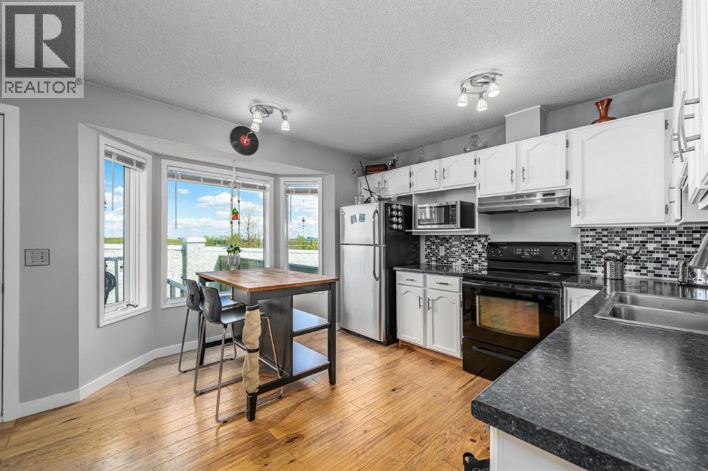 105 Bedford Manor NE - 9