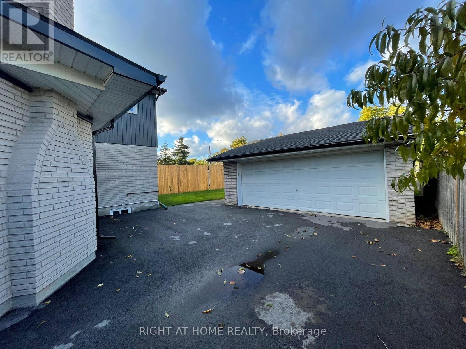 6930 WHITMAN AVENUE - 25