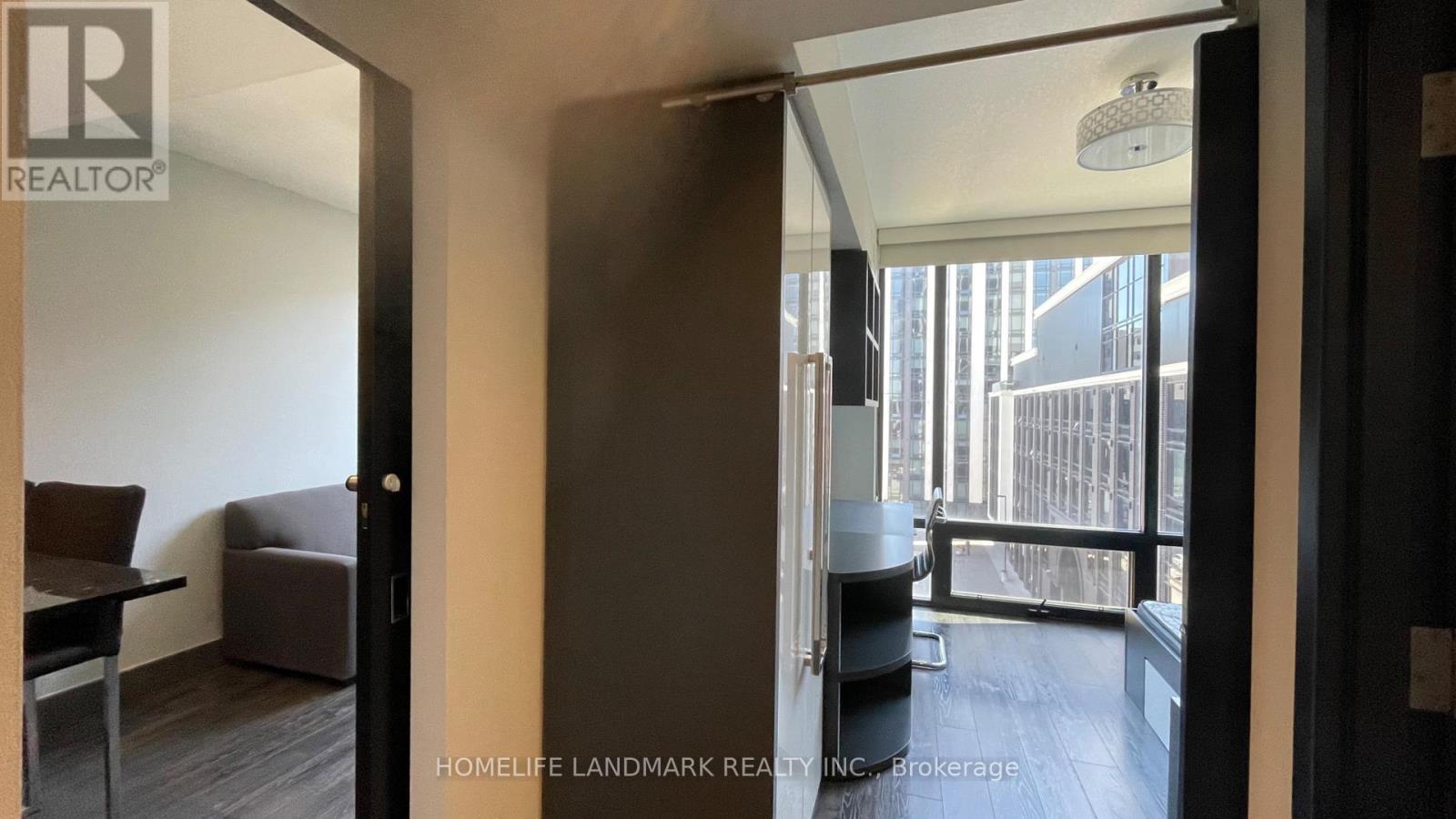 #N709 330 PHILLIP STREET - 16