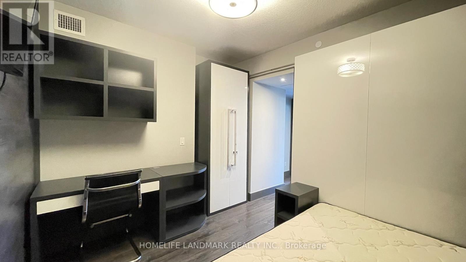 #N709 330 PHILLIP STREET - 24